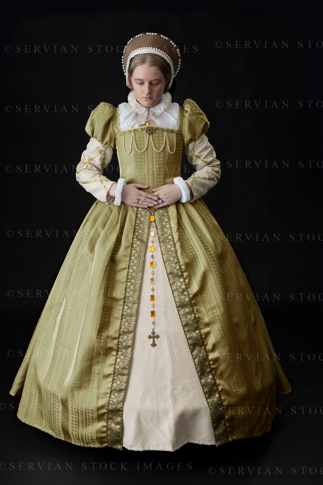 Tudor woman in gold dress (Bianca 1103)