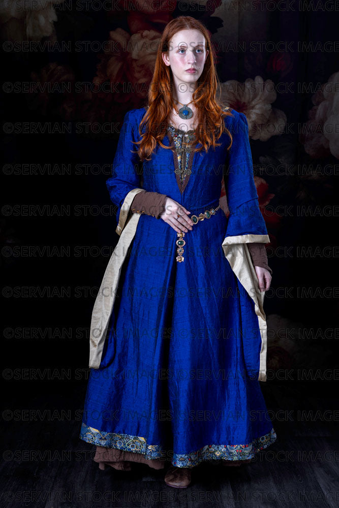 Medieval / Fantasy woman wearing a blue dress (Liv858)