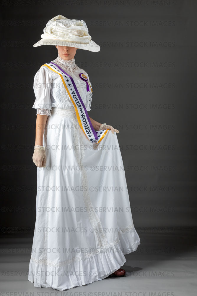 USA Suffragette from late 19th / early 20th century wearing a white lace blouse and skirt (SARAH 405)