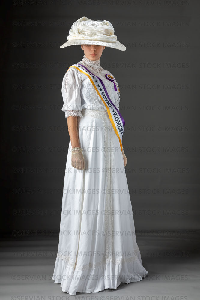 USA Suffragette from late 19th / early 20th century wearing a white lace blouse and skirt (SARAH 407)