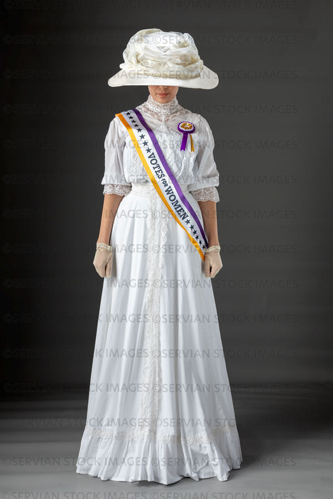 USA Suffragette from late 19th / early 20th century wearing a white lace blouse and skirt (SARAH 408)