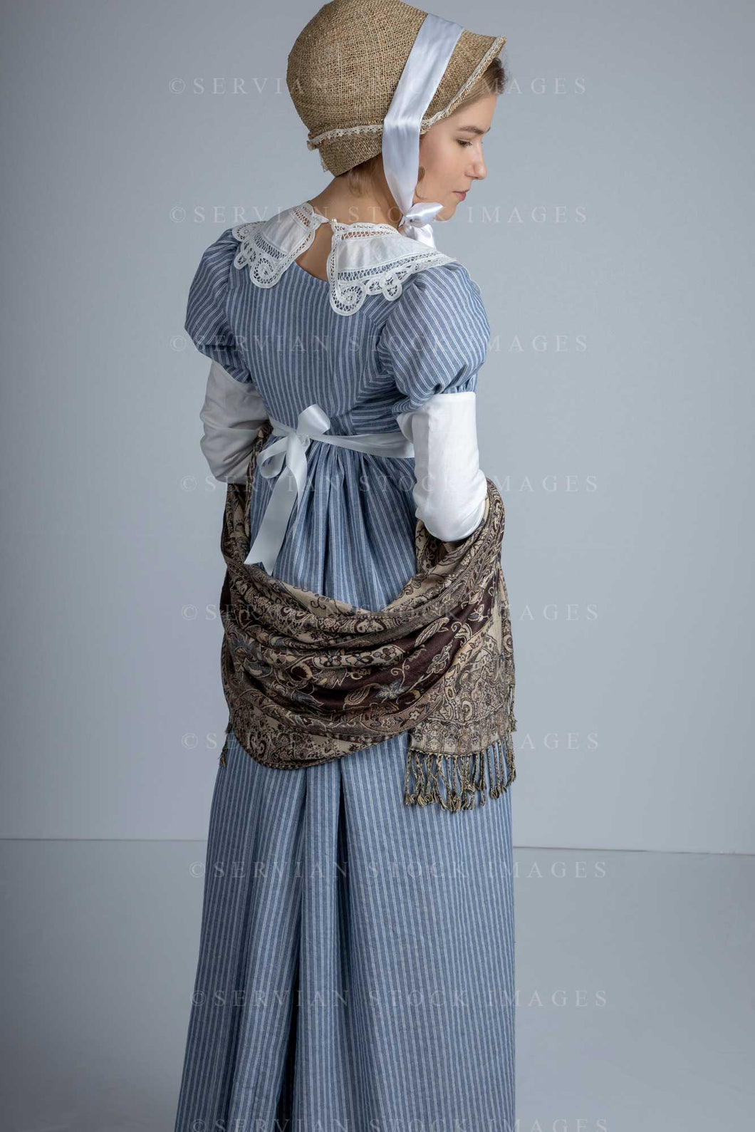 Regency woman in a striped cotton dress with a lace collar (Amalia 0670)