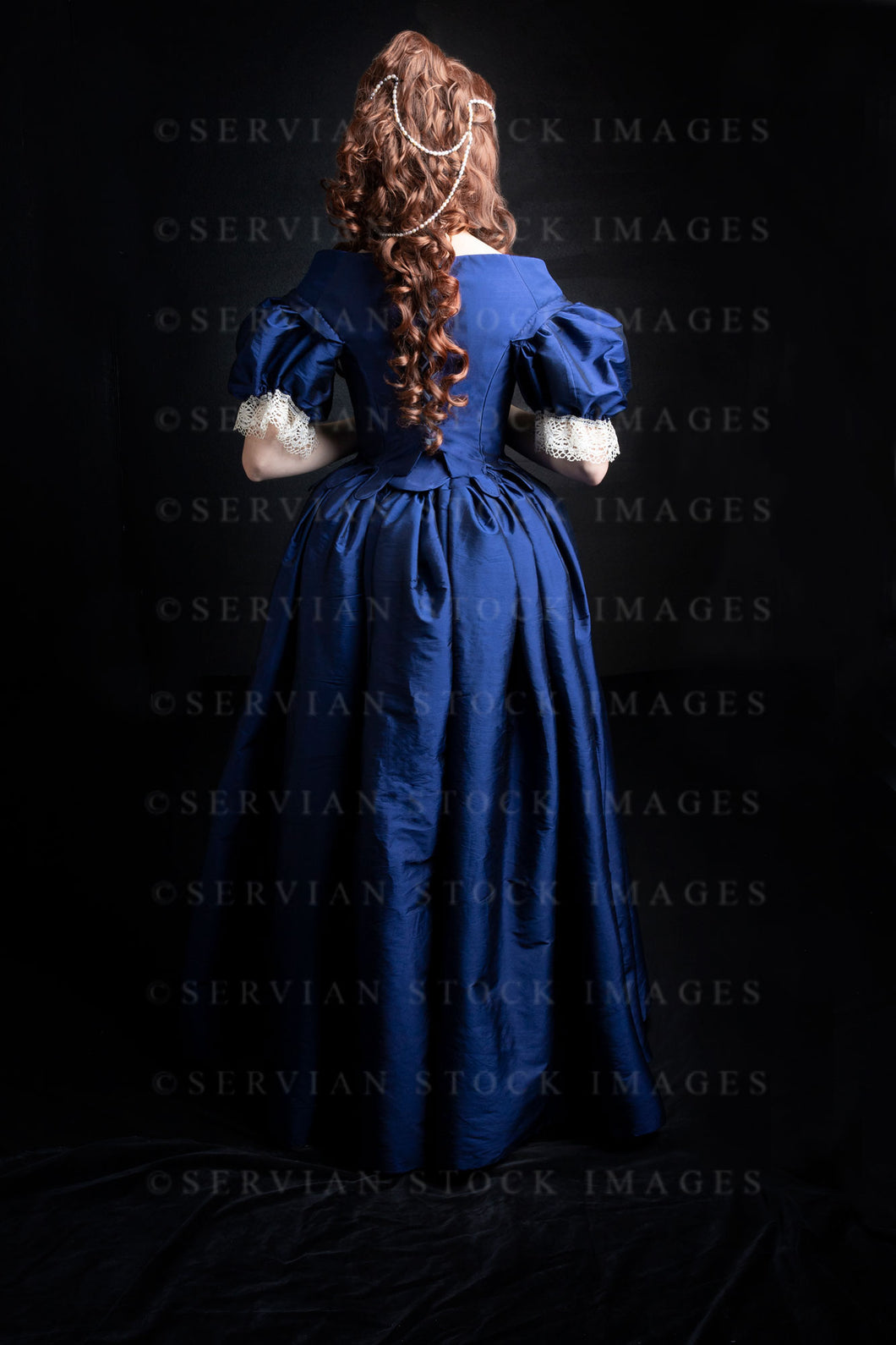 Renaissance woman wearing a blue silk dress (Olivia 0926)