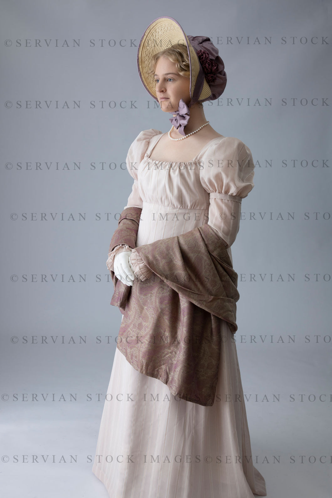 Regency woman in a pink long-sleeved dress (Bianca 1437)