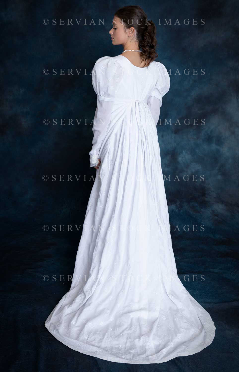 Regency woman in white muslin dress (Daisy 2708)