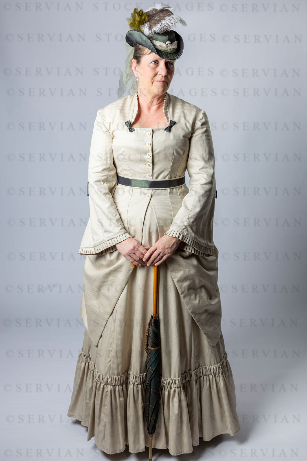 Victorian woman in a bustle ensemble (Tracey 2879)