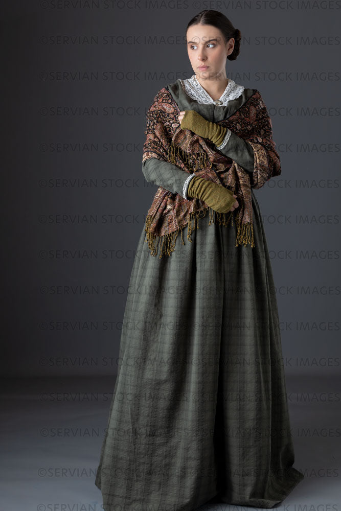 Victorian working class woman in dark green bodice and skirt (Sarah 1220)